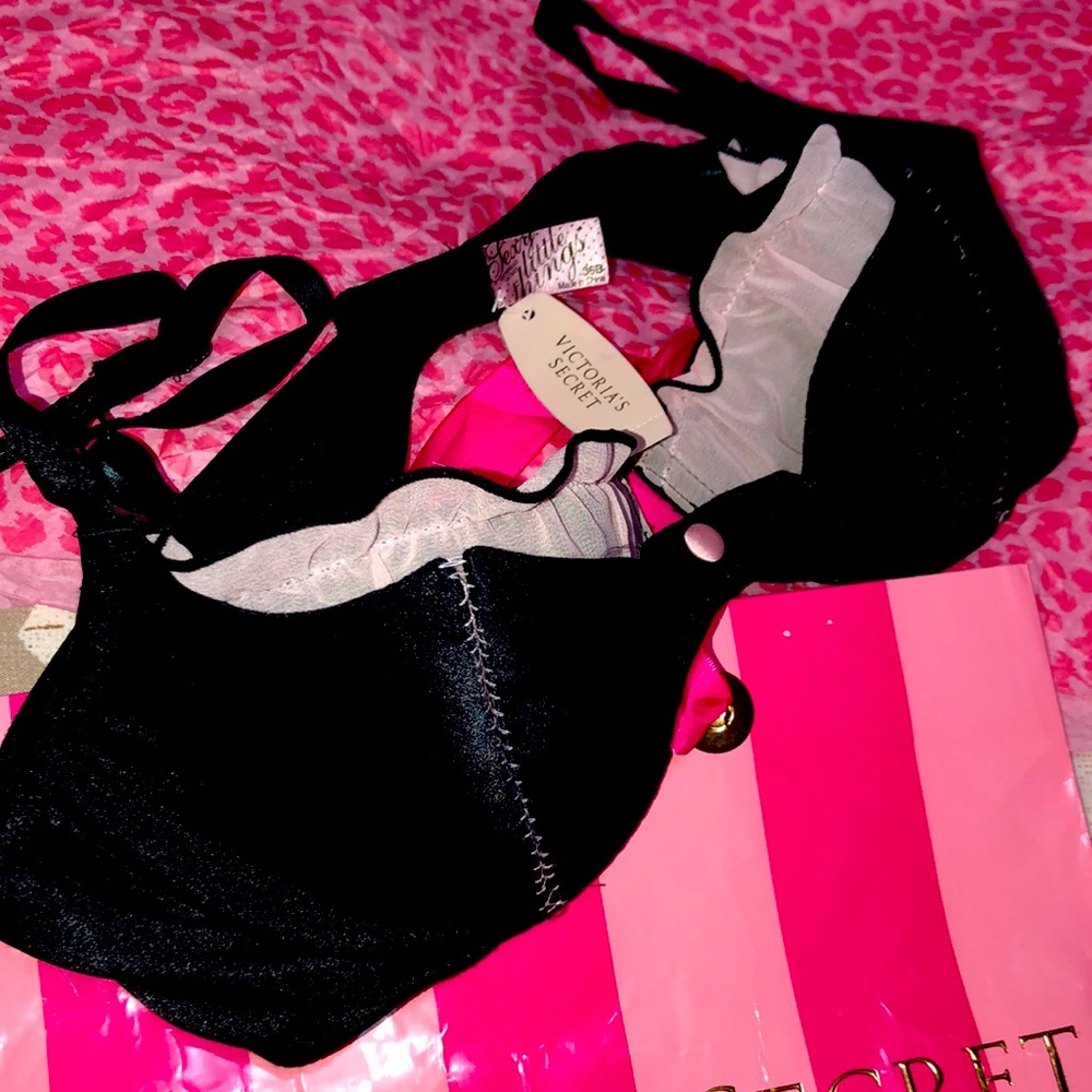 NWT 2/40$VICTORIA SECRET BRA❤️SALE
